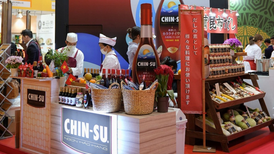 Visitors impressed with Vietnamese fish sauce at Foodex Japan